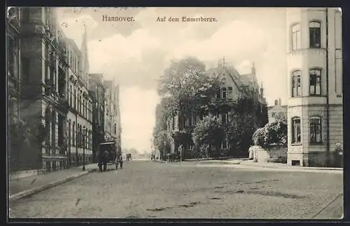 AK Hannover, Strasse auf dem Emmerberge mit Kutsche