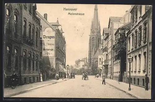 AK Hannover, Meterstrasse mit Blick zur Kirche