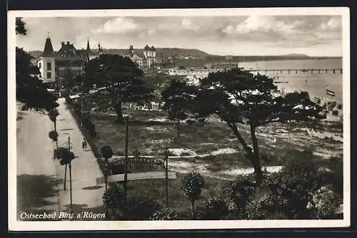 AK Binz /Rügen, Dünenpartie mit Promenade aus der Vogelschau