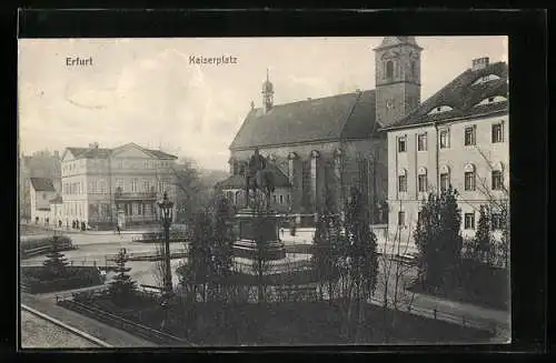 AK Erfurt, Blick auf den Kaiserplatz mit Denkmal