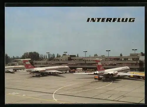 AK Berlin-Schönefeld, Flughafen, Flugzeuge der Interflug