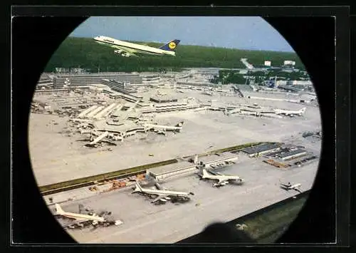 AK Frankfurt / Main, Flughafen Rhein-Main aus der Vogelschau, Maschine der Lufthansa beim Start