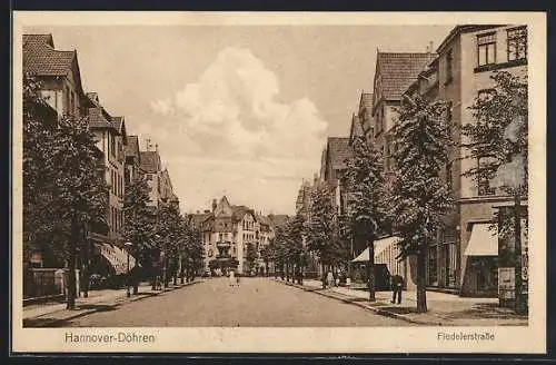 AK Hannover-Döhren, Fiedelerstrasse mit Geschäften und Litfasssäule