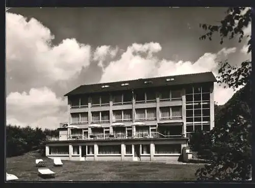 AK Bad Pyrmont, Kurheim und Sanatorium Haus Hannover, Bombergallee 10