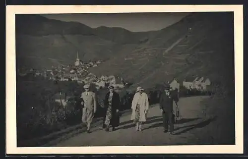 AK Kempenich, Teilansicht mit Ausflüglern