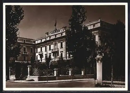 AK Riccione, Hotel des Bains, La città-giardino lieto soggiorno della riviera Romagnola