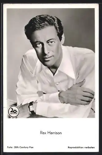 AK Schauspieler Rex Harrison im weissen Hemd