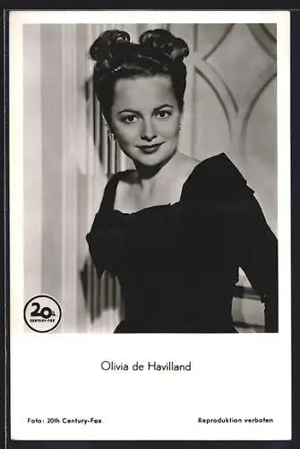 AK Schauspielerin Olivia de Havilland im schwarzen Kleid