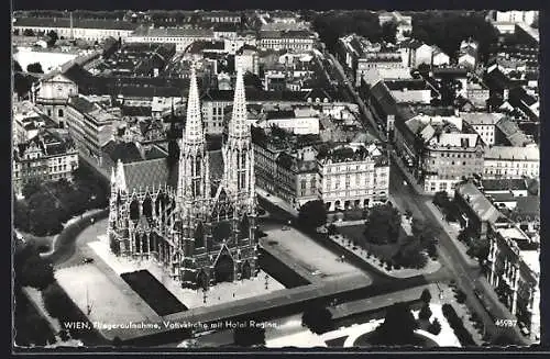 AK Wien, Votivkirche mit Hotel Regina vom Flugzeug aus