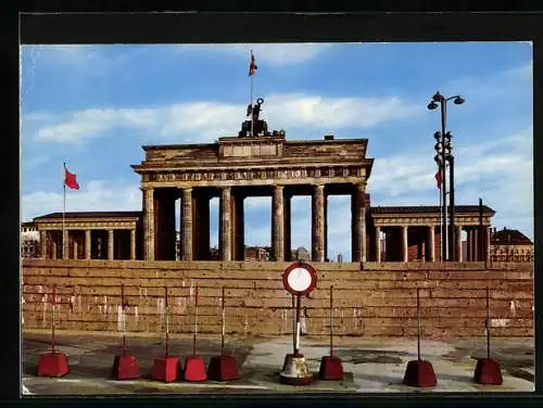 AK Berlin-Mitte, Brandenburger Tor nach 13.08.1961