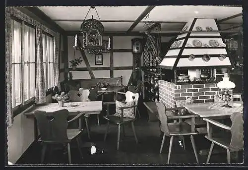 AK Bischofsheim /Rhön, Inneres vom Berggasthof Rhönhäuschen