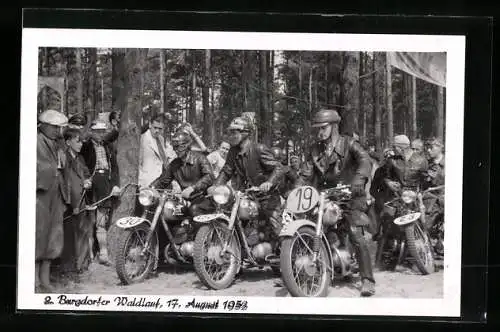 Foto-AK Burgdorf / Hannover, 2. Burgdorfer Waldlauf 1952, Motorrad Maico M150