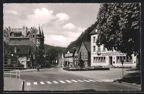 AK Oppenau /Schwarzwald, Strassenpartie mit Renchtalbank