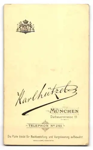 Fotografie Karl Lützel, München, Dachauerstr. 19, Elegant gekleideter Herr mit Vollbart