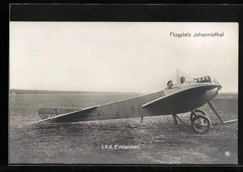 AK Berlin-Johannisthal, L.V.G. Eindecker Flugzeug auf dem Flugplatz