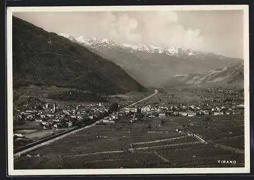 AK Tirano, Panorama