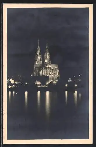 AK Köln am Rhein, Dom bei Festbeleuchtung