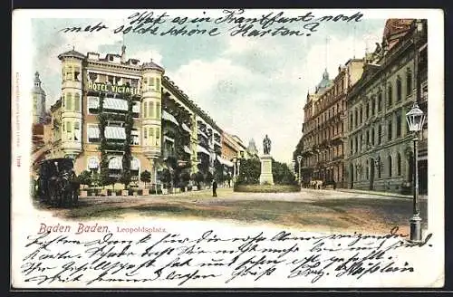 AK Baden-Baden, Leopoldsplatz mit Denkmal