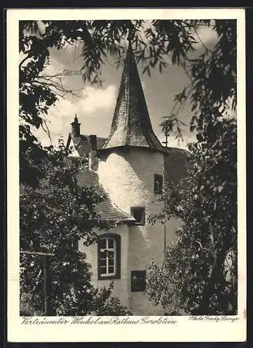 AK Gerolstein /Eifel, Verträumter Winkel am Rathaus