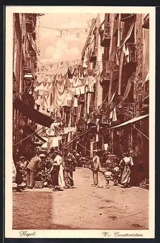 AK Napoli, Via Caratteristica