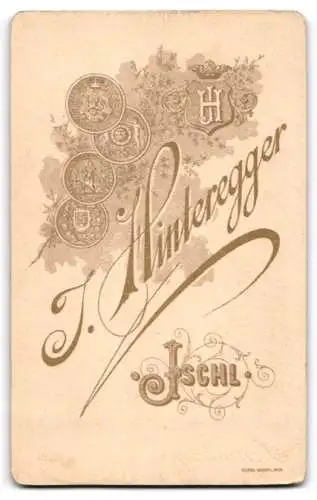 Fotografie J. Hinteregger, Ischl, Portrait eines Bürgerlichen mit Schnauzbart