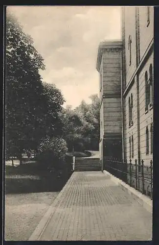 AK Vienne, Pensionnat N. D. de Sion, Entrée du Jardin, Cote Chapelle