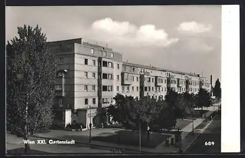 AK Wien, Gartenstadt, Gemeindebau im Sonnenschein