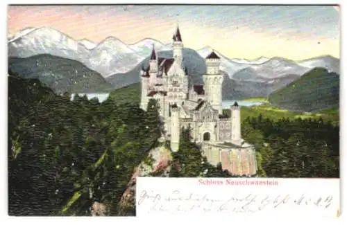 Relief-AK Schloss Neuschwanstein gegen das Gebirge