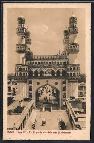 AK Hyderabad, Il grande arco della citta