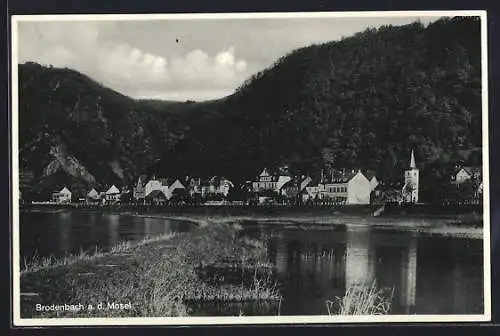 AK Brodenbach a. d. Mosel, Ortspanorama vom Wasser aus