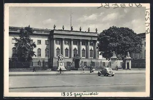 AK Berlin, An der Universität, Oldtimer