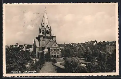 AK Chemnitz, Lutherkirche mit Park und Wohnhäusern