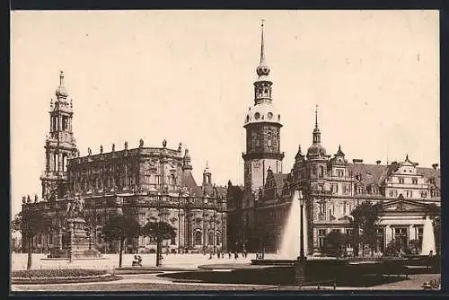 AK Dresden, Theaterplatz mit Kath. Hofkirche u. Kgl. Schloss