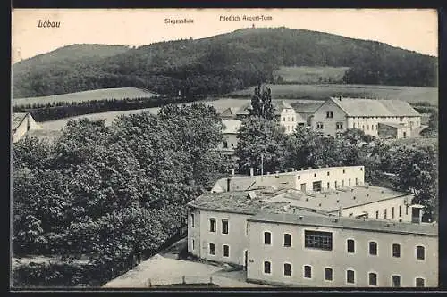 AK Löbau, Teilansicht mit Siegessäule und Friedrich August-Turm