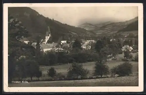 AK Gresten /N.-Oe., Gesamtansicht am Bergfuss