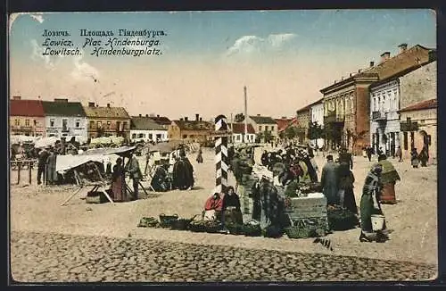 AK Lowitsch, Markt auf dem Hindenburgplatz