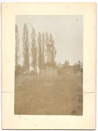 Fotografie Buss & Kupfer, Bad Kreuznach, Ansicht Kriegsfeld, Blick auf das Kriegerdenkmal