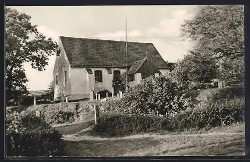 AK Kloster /Hiddensee, Kirche mit Bäumen