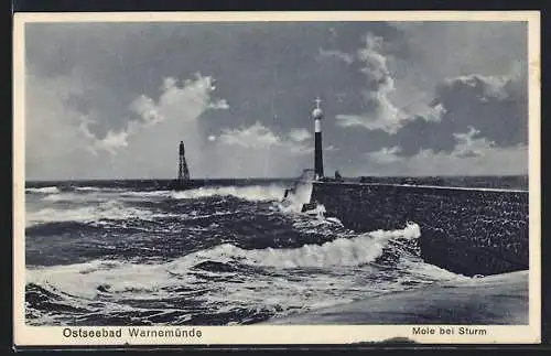 AK Warnemünde, Mole bei Sturm