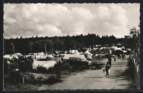 AK Sahlenburg /Nordsee, Camping-Platz mit Urlaubern
