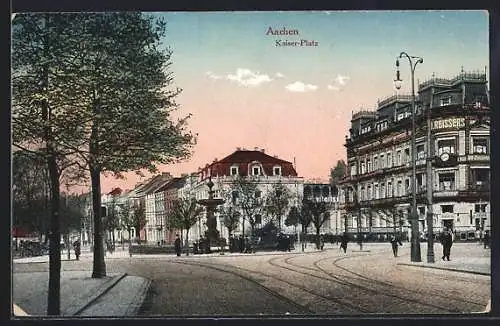 AK Aachen, Kaiserplatz mit Denkmal