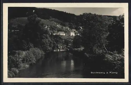 AK Schönberg am Kamp, Flusspartie mit Ortsblick