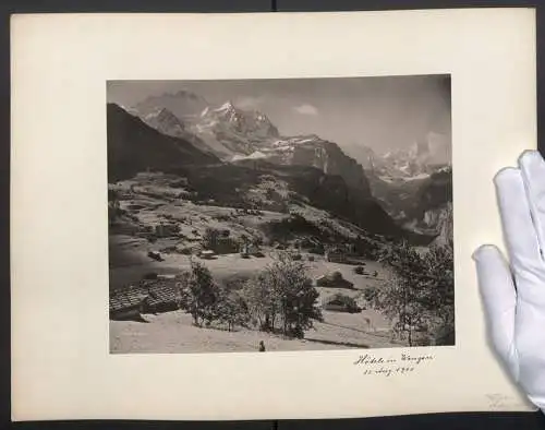 Fotografie Edition Photoglob, Ansicht Wengen, Blick auf die Hotels im Ort, Gletscher, Alpenpanorama, 1900
