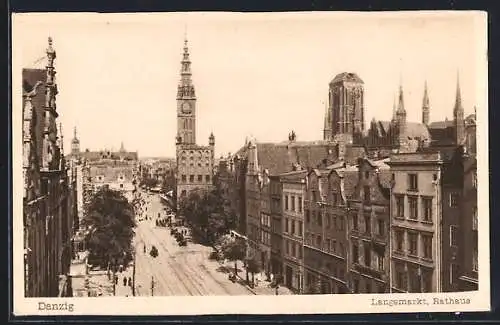 AK Danzig, Langemarkt-Strasse mit Rathaus