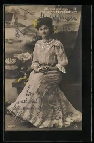 Foto-AK L.J. & F.F. Nr. 2158 /2: Junge Frau im rosafarbenen Kleid