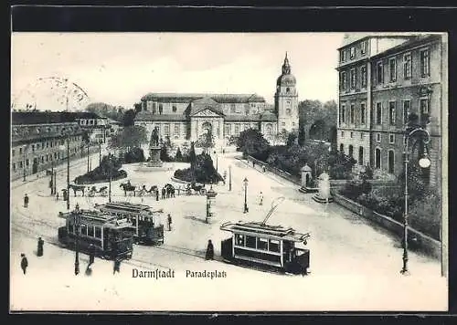 AK Darmstadt, Paradeplatz mit Denkmal und Strassenbahn