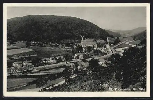 AK St. Thomas bei Kyllburg, Panorama mit Strassenpartie