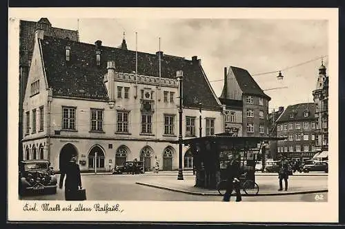 AK Kiel, Markt mit altem Rathaus und Ratsweinkeller