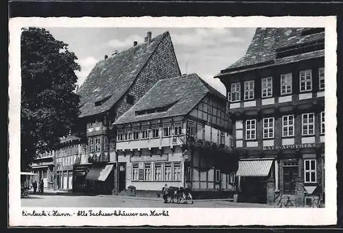AK Einbeck i. Hann., Alte Fachwerkhäuser am Markt mit Rats-Apotheke