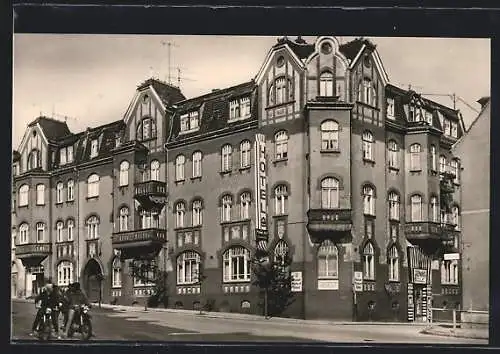 AK Ronneburg /Thür., HO-Wismut-Speisegaststätte und Hotel Glück auf